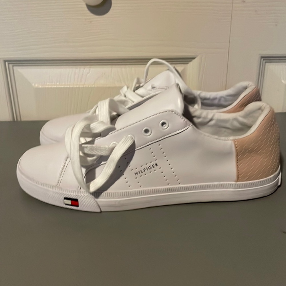 Tommy Hilfiger Shoes sz 11 New